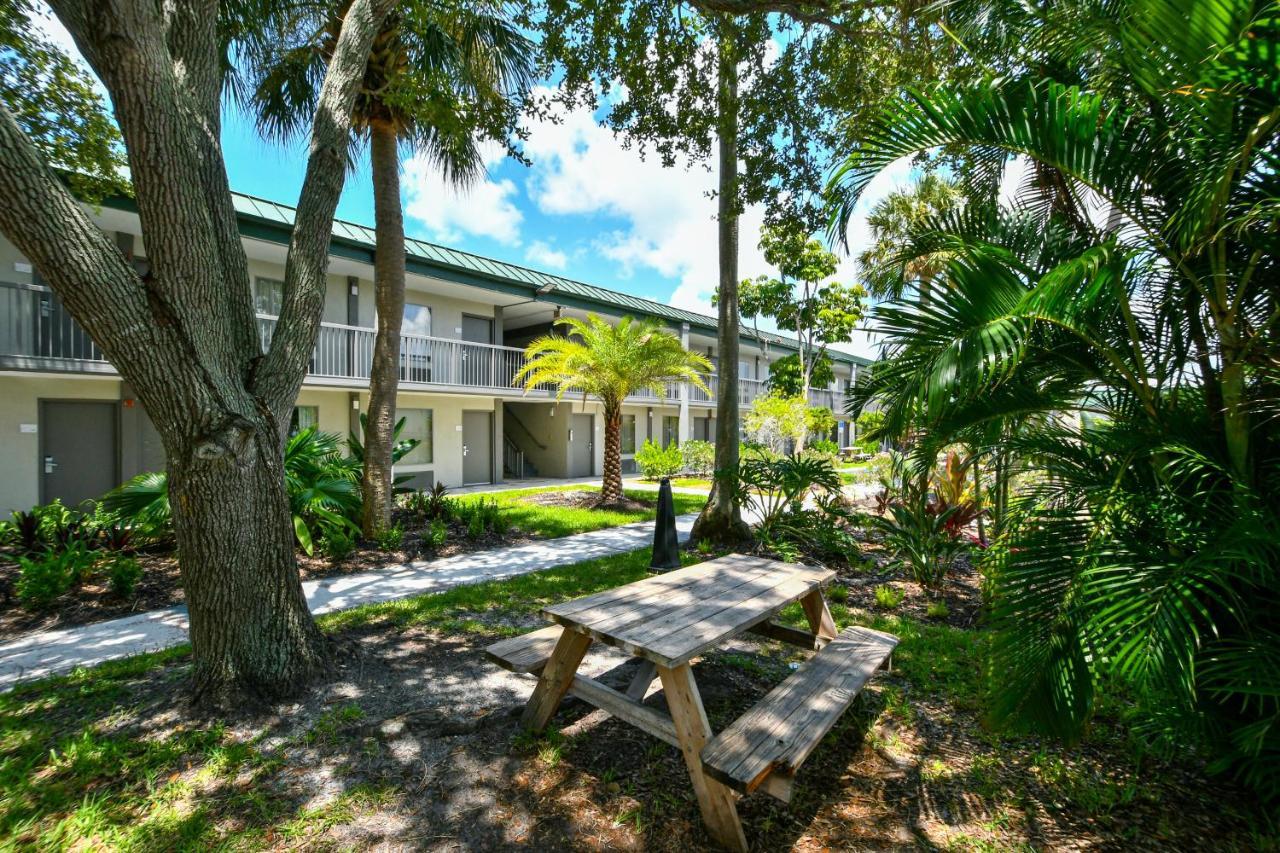 Sarasota Cay Club #612 - Heated Pool, Bunk Beds, Huge Tv, Tiki Bar, More! South Bradenton Zewnętrze zdjęcie